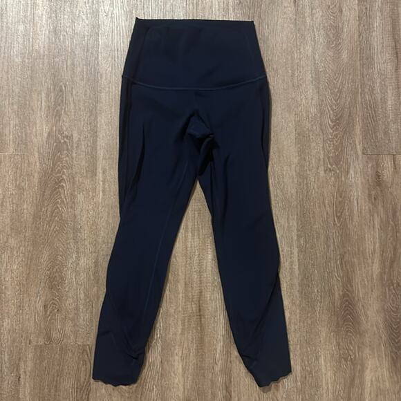 Lululemon Wunder Under Scallop High Rise 23” Crop Leggings - Picture 2 of 7